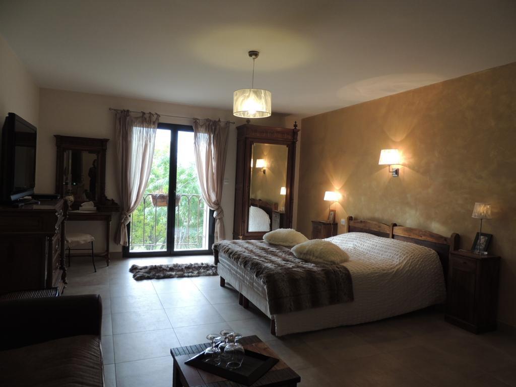 Chateau Serigues Gap Buitenkant foto